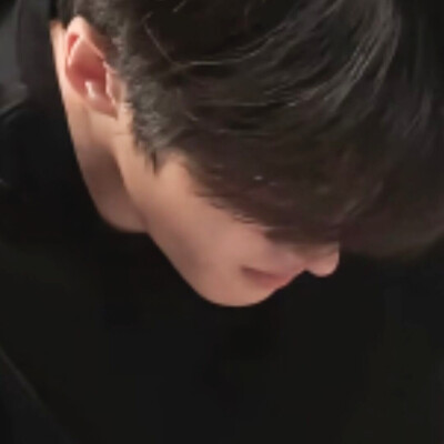 对你的偏爱太过明目张胆