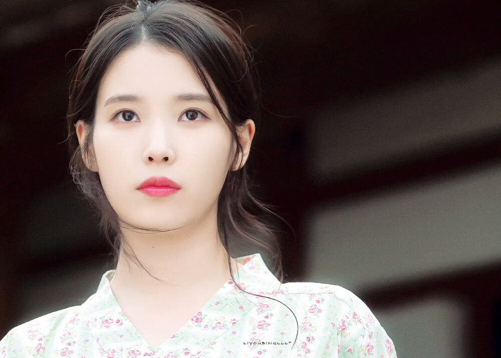 - 李知恩/成熙周 ​​​。