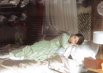 - 李知恩/成熙周 ​​​。