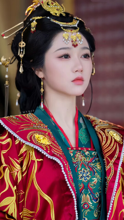 龙榻换人 我和假皇帝共享江山 岳雨婷