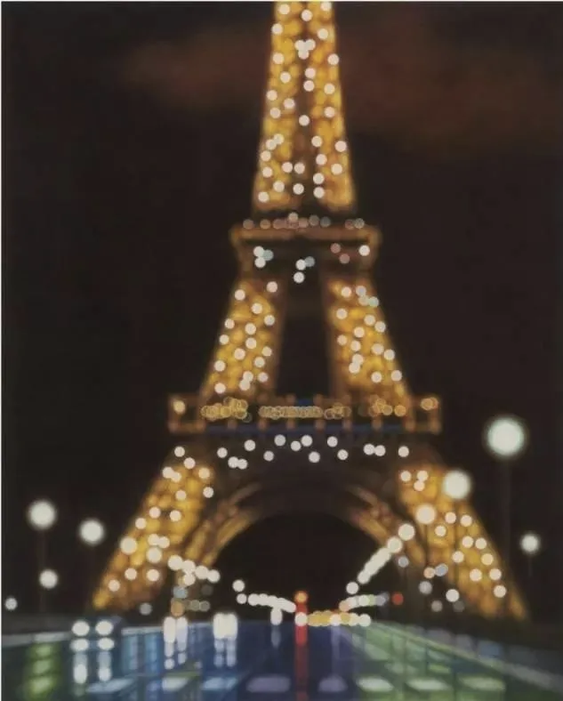 洛杉矶艺术家Elizabeth Patterson的彩铅绘画作品。她使用彩色铅笔和溶剂，逼真地再现了雨水在挡风玻璃上的情形。