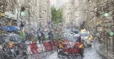 洛杉矶艺术家Elizabeth Patterson的彩铅绘画作品。她使用彩色铅笔和溶剂，逼真地再现了雨水在挡风玻璃上的情形。