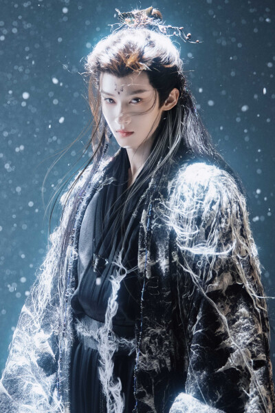 月鳞绮纪 闫桉∣源无获