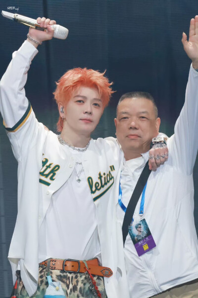 王栎鑫260425“X”巡回演唱会南京收官站