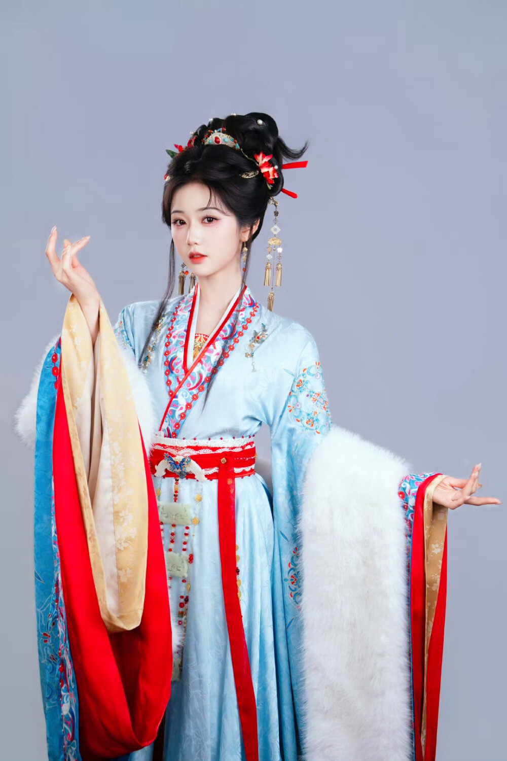 岳雨婷