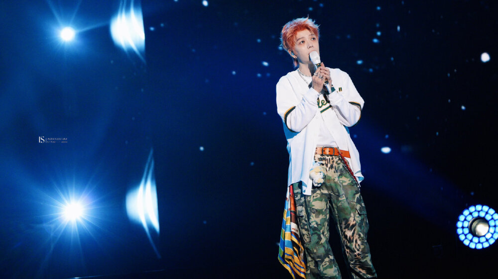 王栎鑫260425“X”巡回演唱会南京收官站