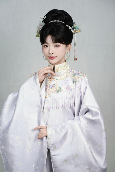 婆媳联手，侯府搬空 莉莉崽∣清禾