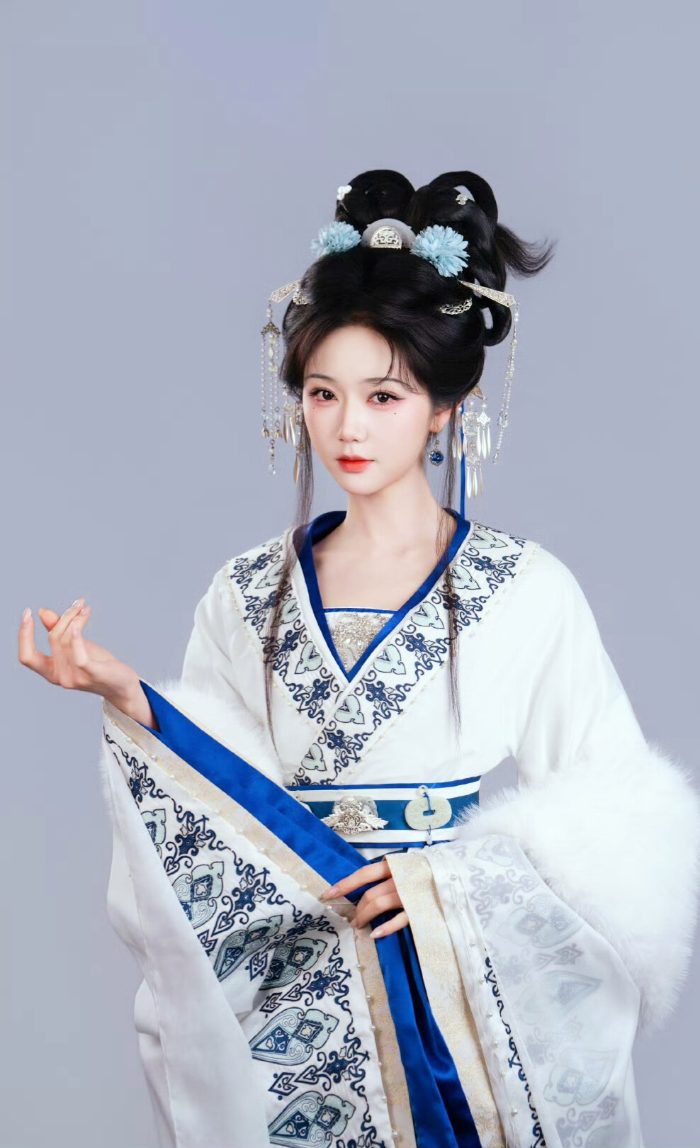 岳雨婷