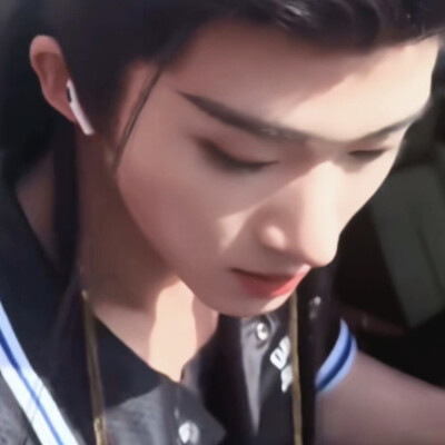 我觉得我调的很不错了，因为原图跟红苹果一样