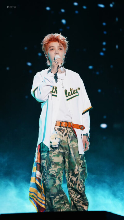 王栎鑫260425“X”巡回演唱会南京收官站