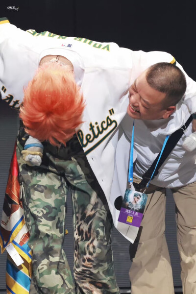 王栎鑫260425“X”巡回演唱会南京收官站