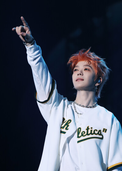 王栎鑫260425“X”巡回演唱会南京收官站