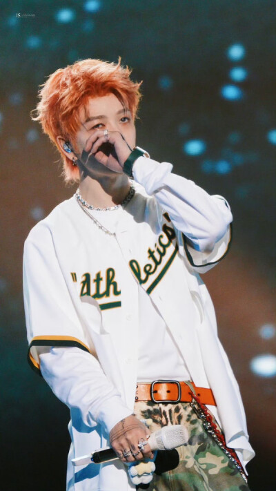 王栎鑫260425“X”巡回演唱会南京收官站