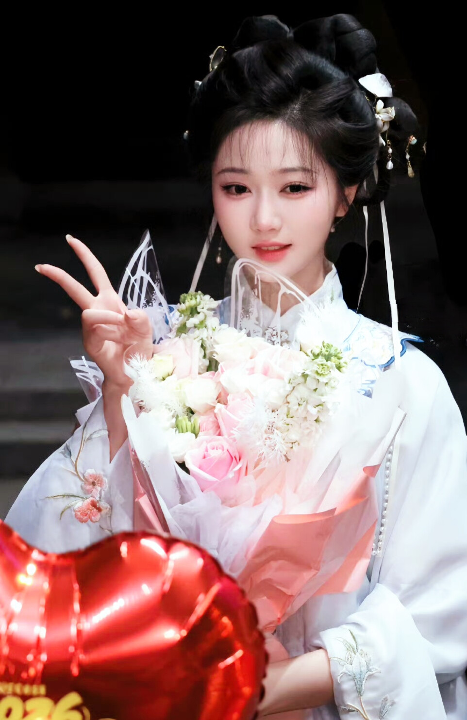 岳雨婷