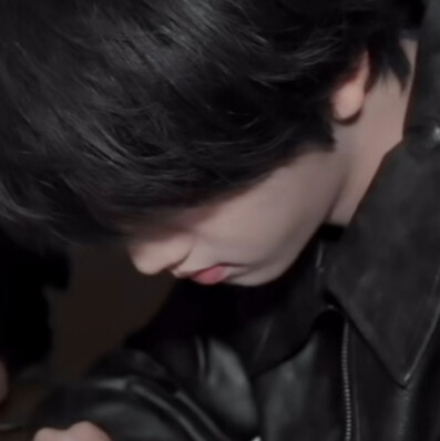 我没不喜欢你，只是没有说话的欲望，你可以把我当做死了，像怀念亡夫一样想我吗