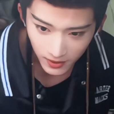 我觉得我调的很不错了，因为原图跟红苹果一样