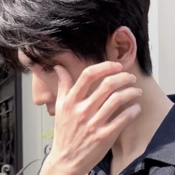 小赫