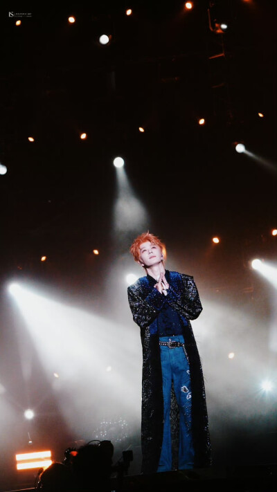 王栎鑫260425“X”巡回演唱会南京收官站