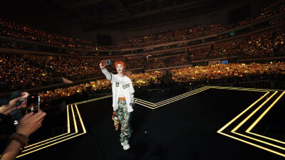 王栎鑫260425“X”巡回演唱会南京收官站