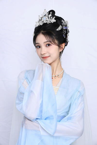 特工医妃不好惹，病娇王爷到处追 李冰雪∣贺绾绾