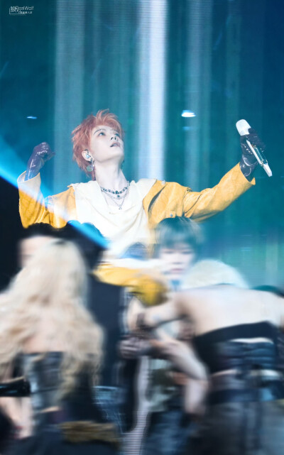 王栎鑫260425“X”巡回演唱会南京收官站