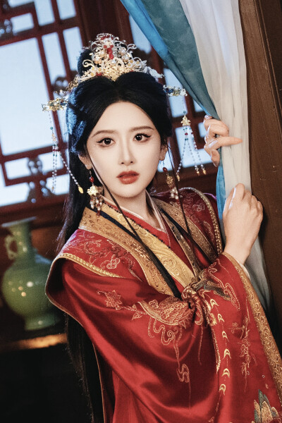 王妃和公鸡拜堂后，王爷气得爬了二里地 郁葱∣林初九