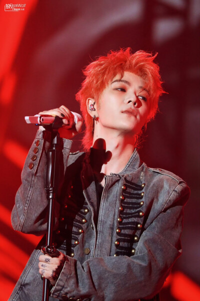 王栎鑫260425“X”巡回演唱会南京收官站