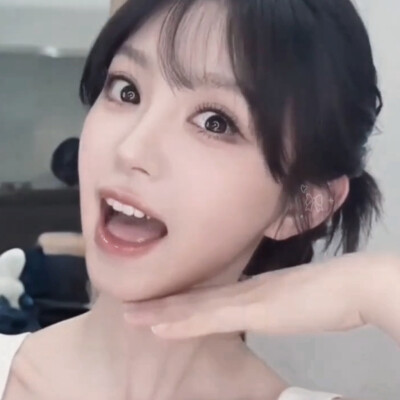 我搜全世界最可爱的图片怎么给我弹这来了？