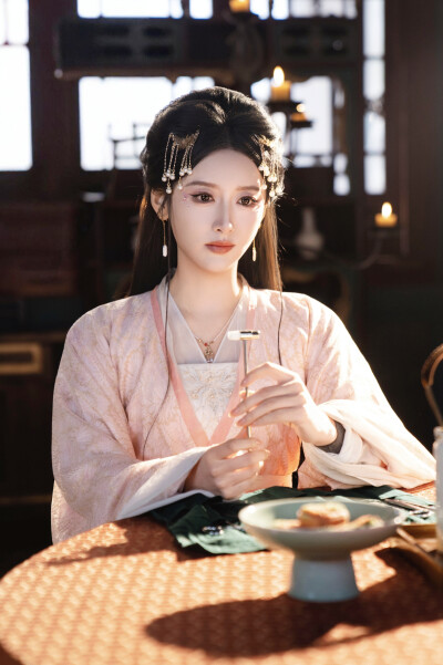 王妃和公鸡拜堂后，王爷气得爬了二里地 郁葱∣林初九