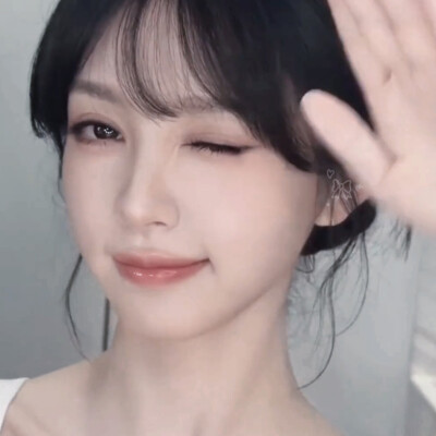 我搜全世界最可爱的图片怎么给我弹这来了？