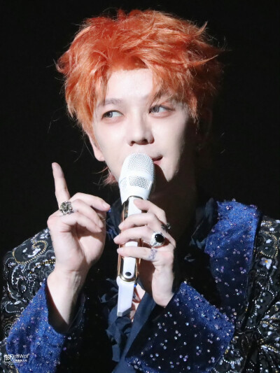 王栎鑫260425“X”巡回演唱会南京收官站