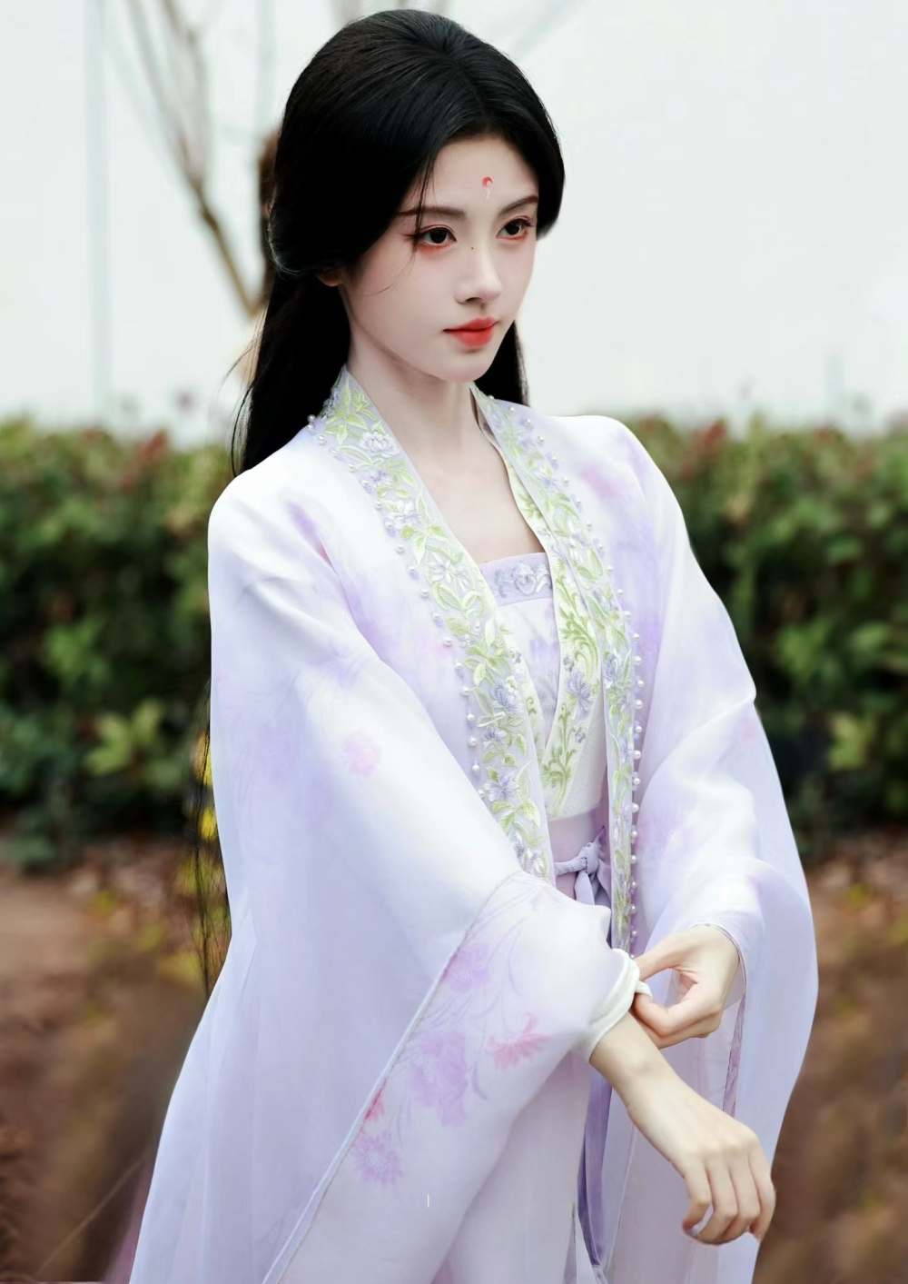 月鳞绮纪