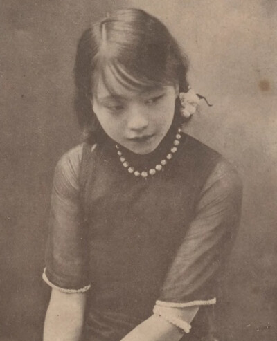葛露西女士