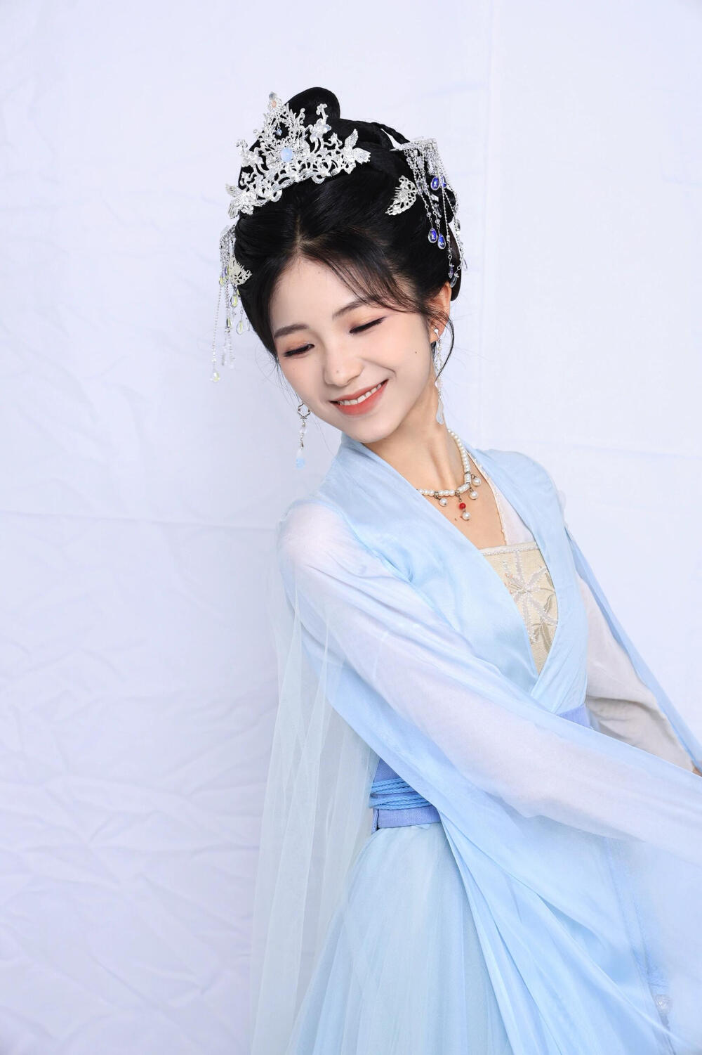 特工医妃不好惹，病娇王爷到处追 李冰雪∣贺绾绾