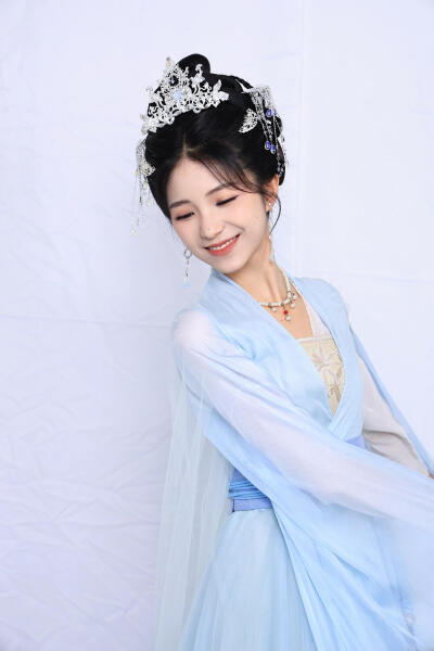 特工医妃不好惹，病娇王爷到处追 李冰雪∣贺绾绾