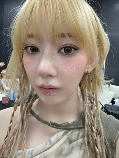 宮脇咲良INS更新