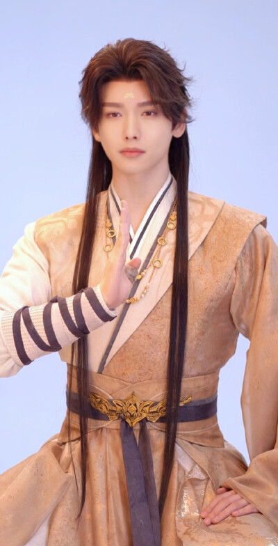 王以纶《佳偶天成》金轮