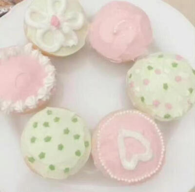 pinkgreen粉绿色美学
审美积累