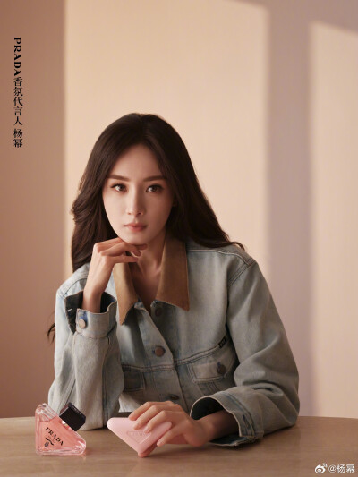 杨幂/Prada香氛代言人