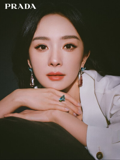 杨幂/Prada代言人