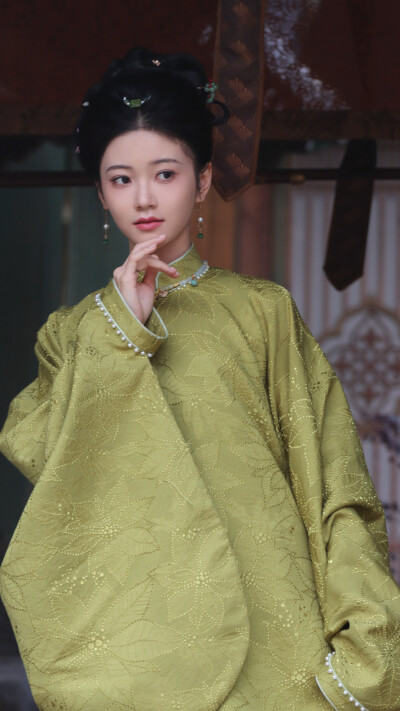 荣华令 张译兮