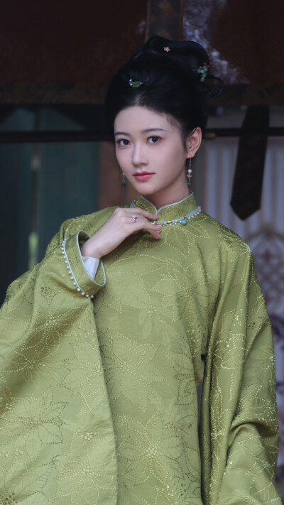 荣华令 张译兮