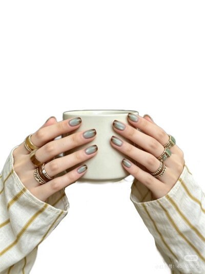nails