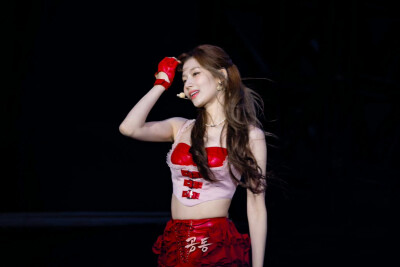 凑崎纱夏
