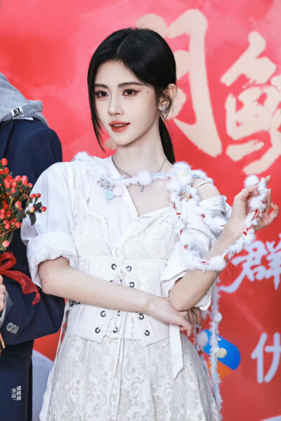 鞠婧祎