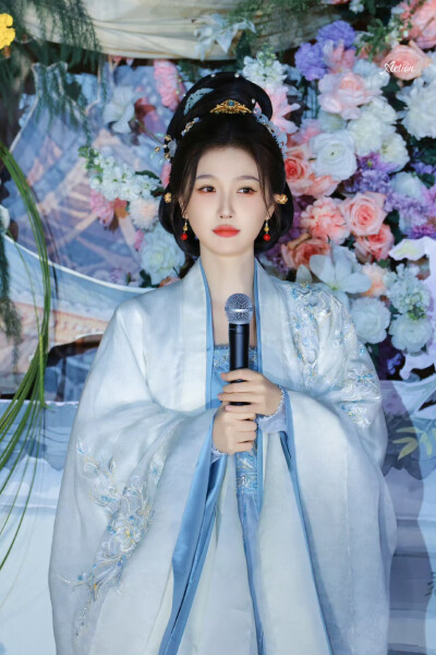 虞书欣