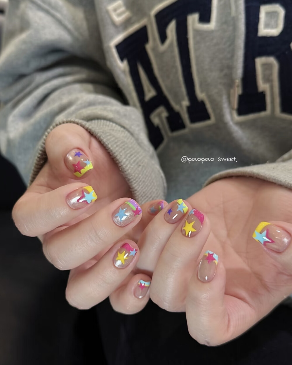nails