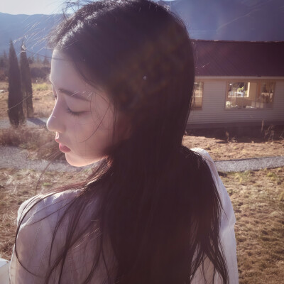 女头
二传头像注明出处
