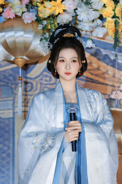 虞书欣