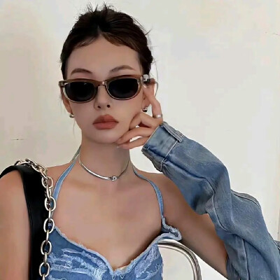 女头